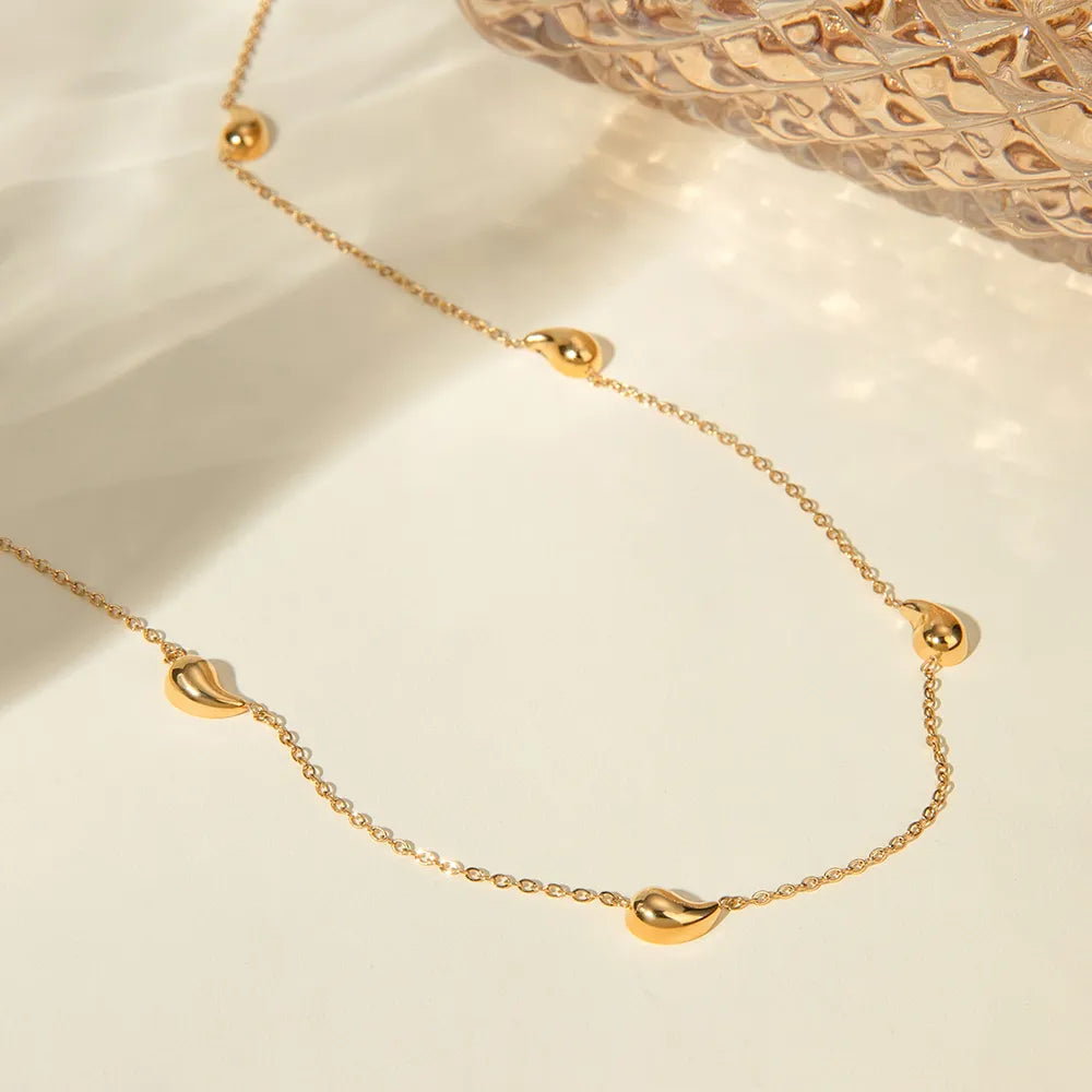 Golden Beaded Necklace: Simple Elegance in Every Detail
